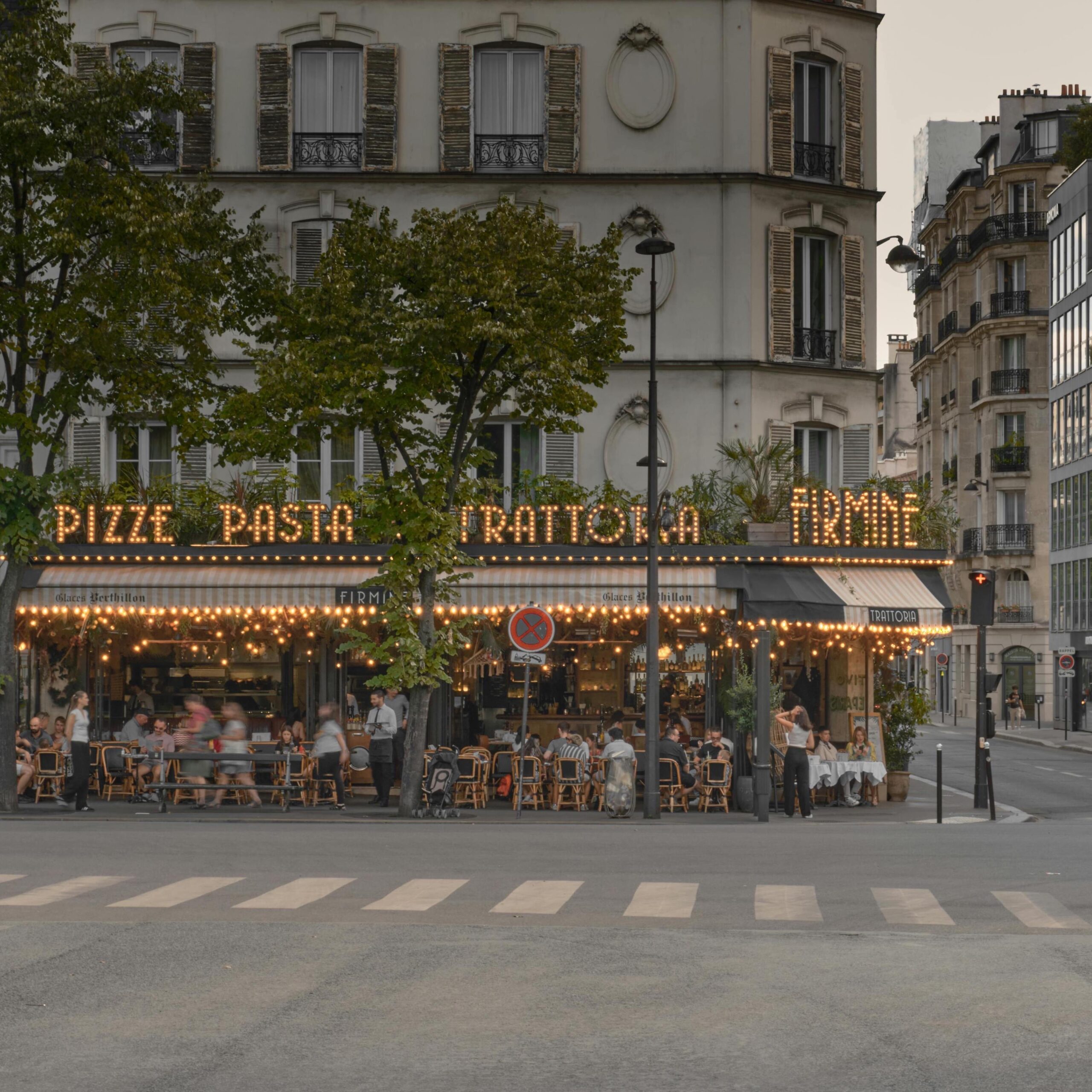 Tratoria paris-pexels-antoine-pittet-1518705150-33658602